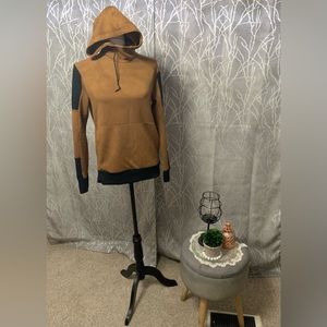 Brand: American Eagle Outfitters. Size: Extra small. Color:Brown and Black